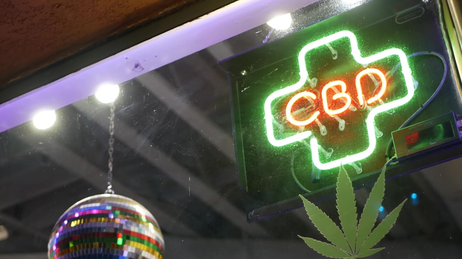 elfbar nachfüll pod läuft aus Vape Shop Dubai | Vape Dubai Marina Mall main image 1